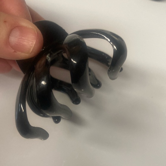 Black and Brown Hair Claw Clips Set - Picture 4 of 6